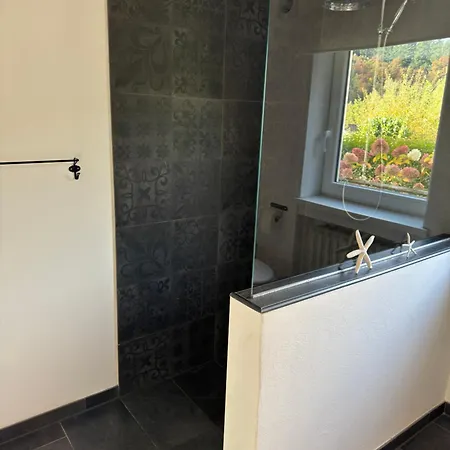 Wohnen Am Waldrand, Zentral Und Ruhig Mit Terasse Siegen